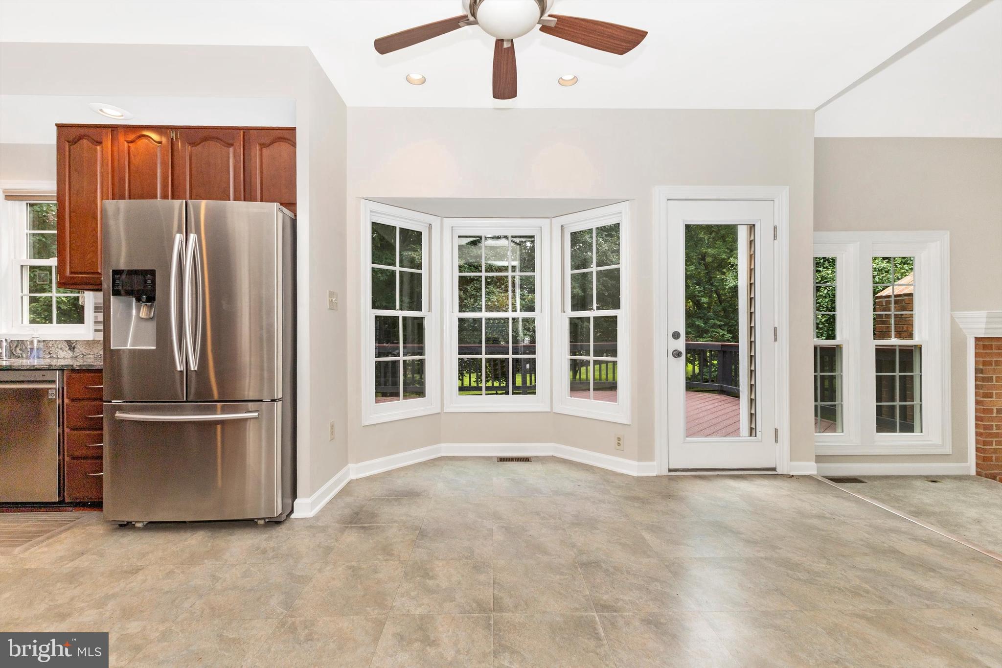 QUINCE ORCHARD KNOLLS - Residential