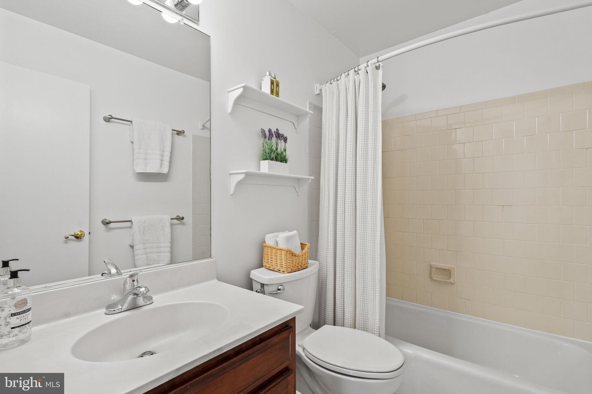 TUCKERMAN STATION - Residential