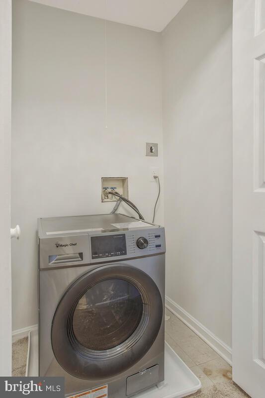 CROMWELL FOUNTAIN - Residential