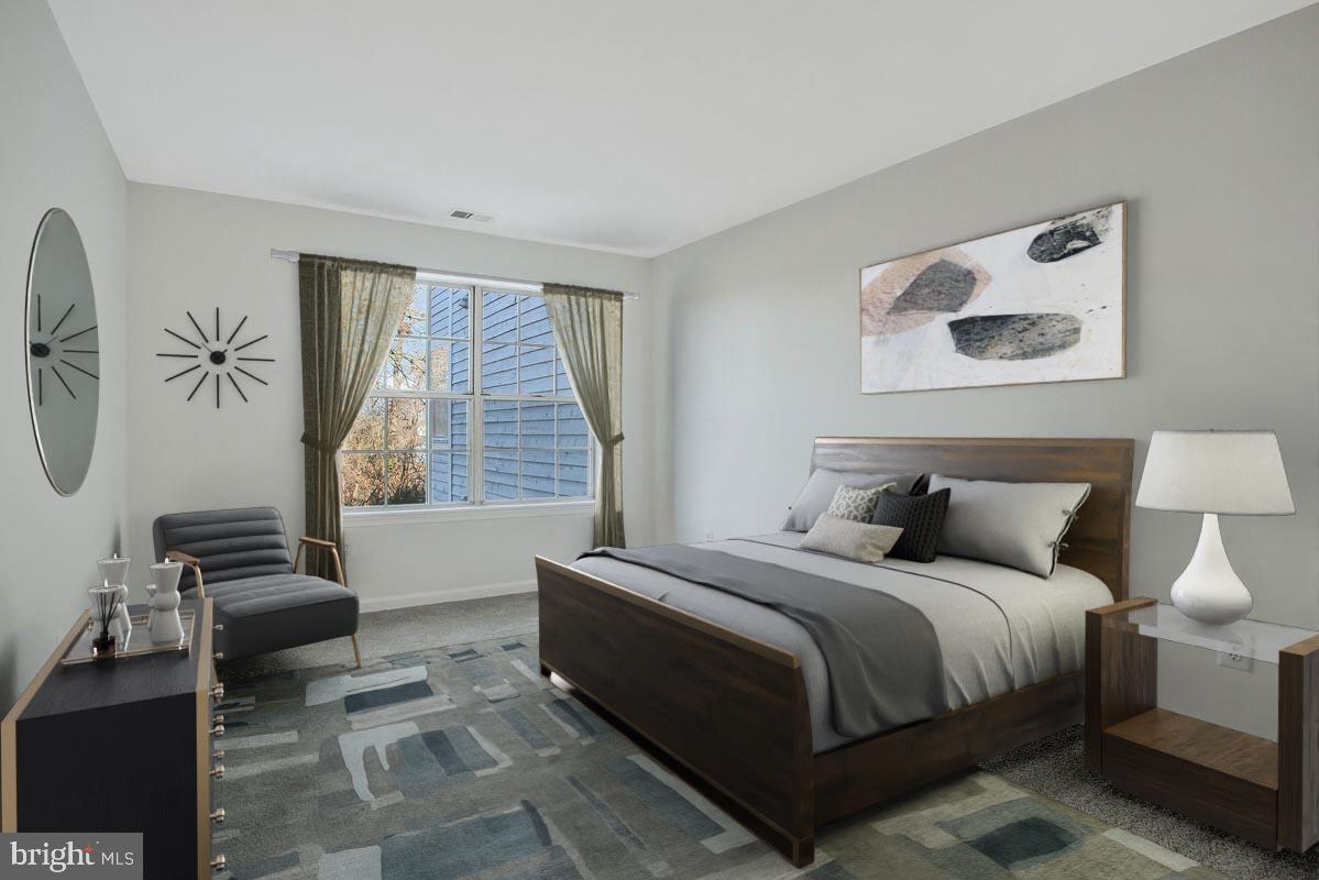 CROMWELL FOUNTAIN - Residential