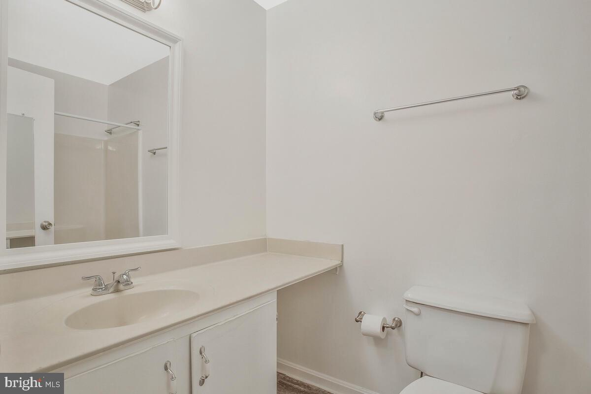 CROMWELL FOUNTAIN - Residential