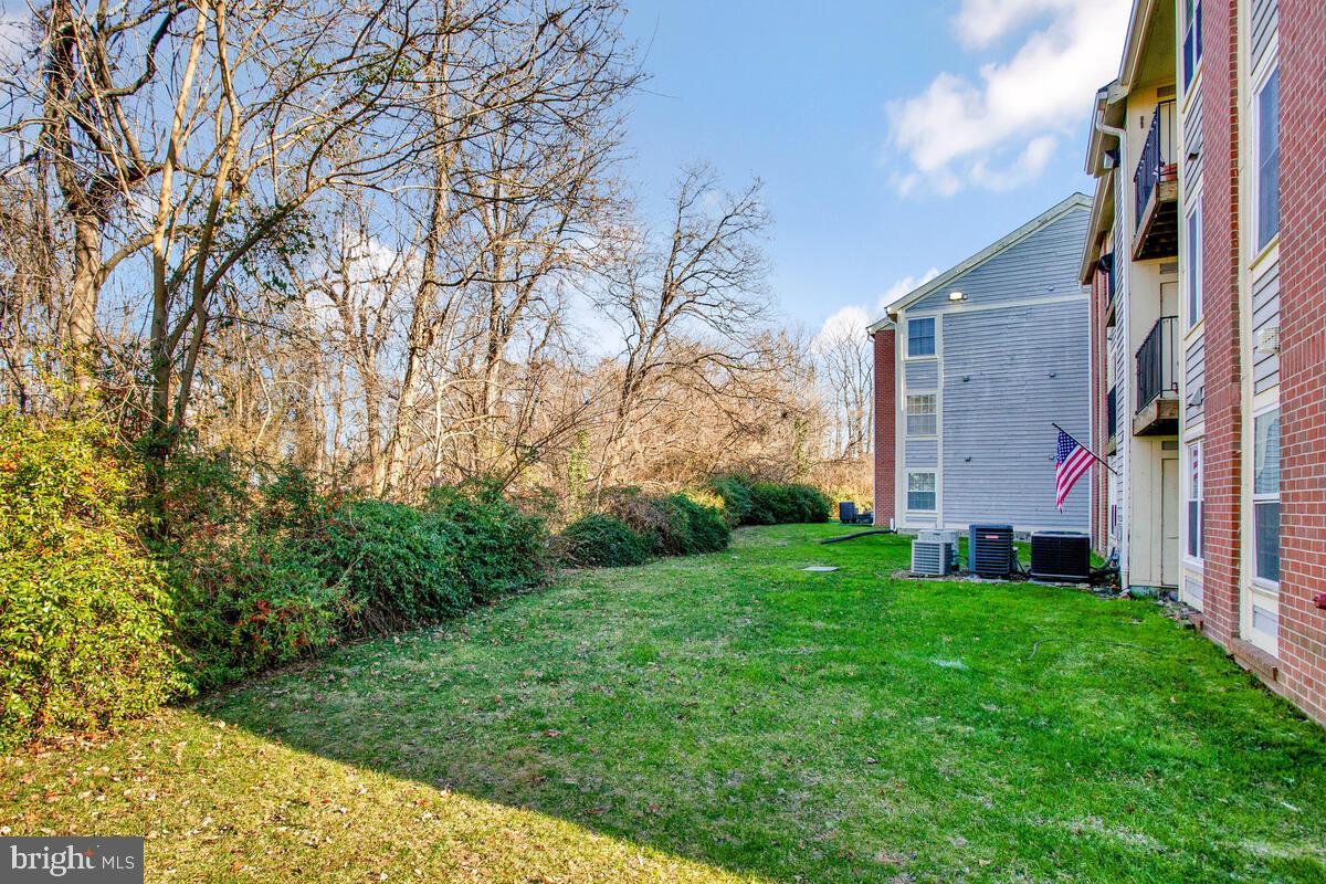 CROMWELL FOUNTAIN - Residential