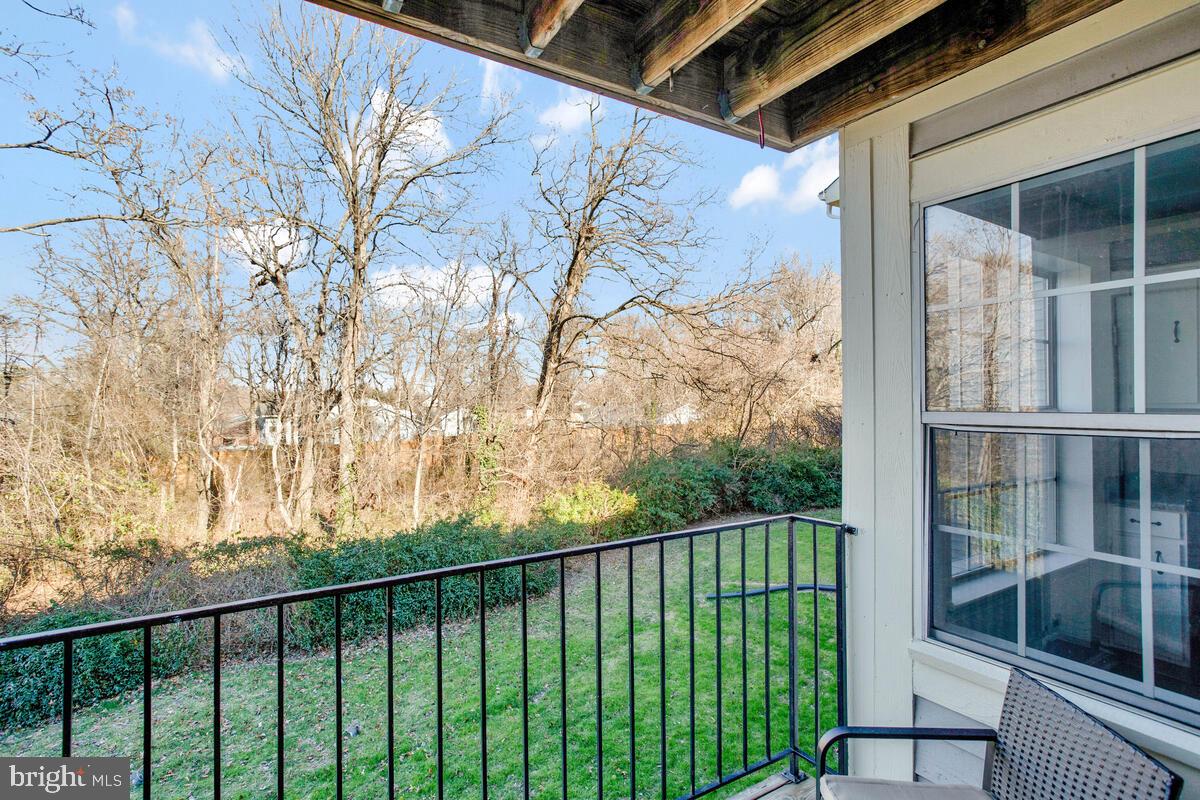 CROMWELL FOUNTAIN - Residential