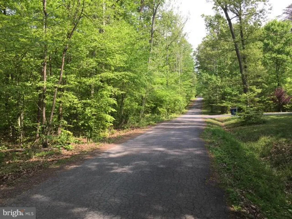 11608 Lakeway Drive, Manassas, VA 20112