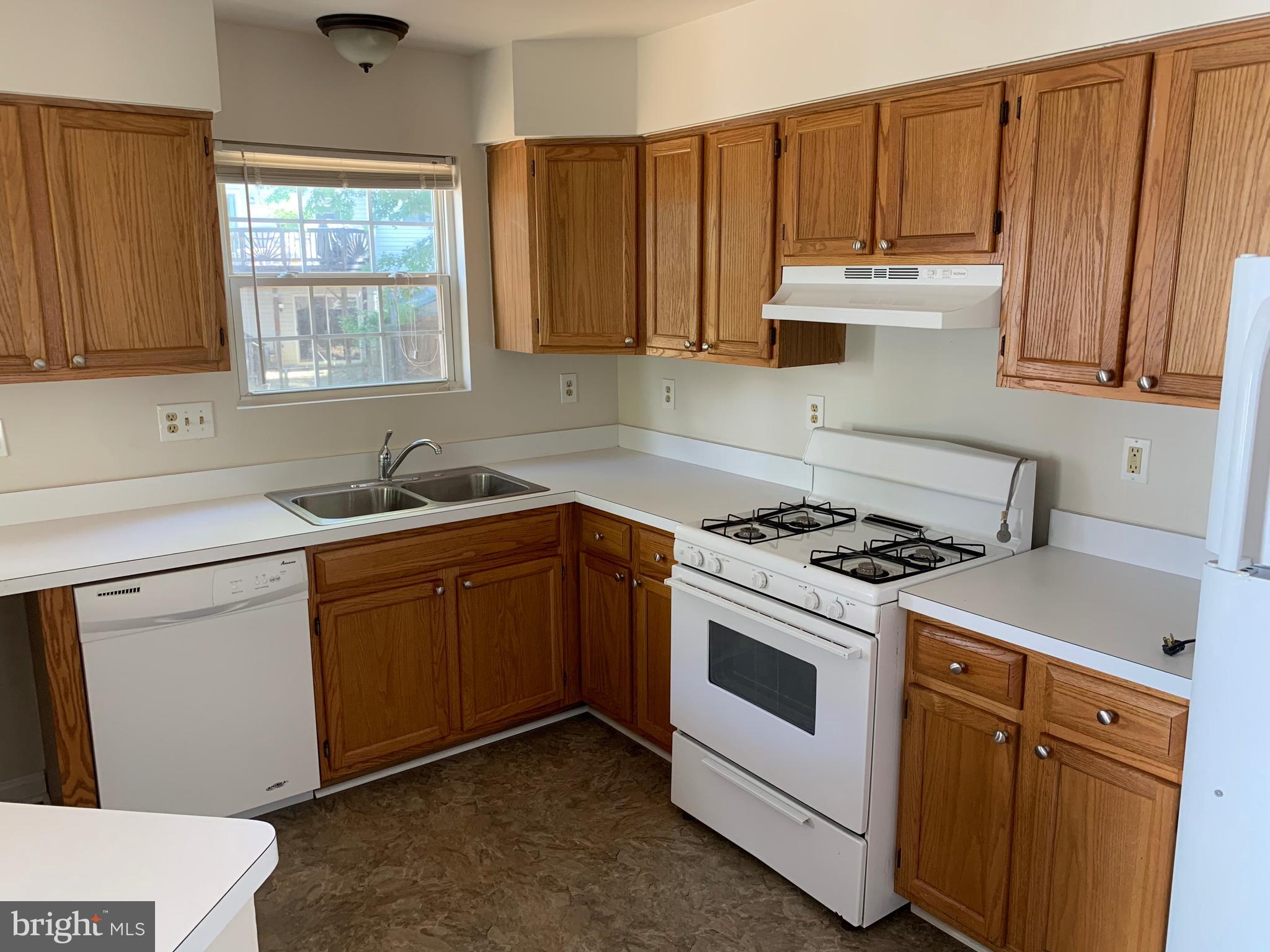 BRINKLEY PARK TOWN - Residential