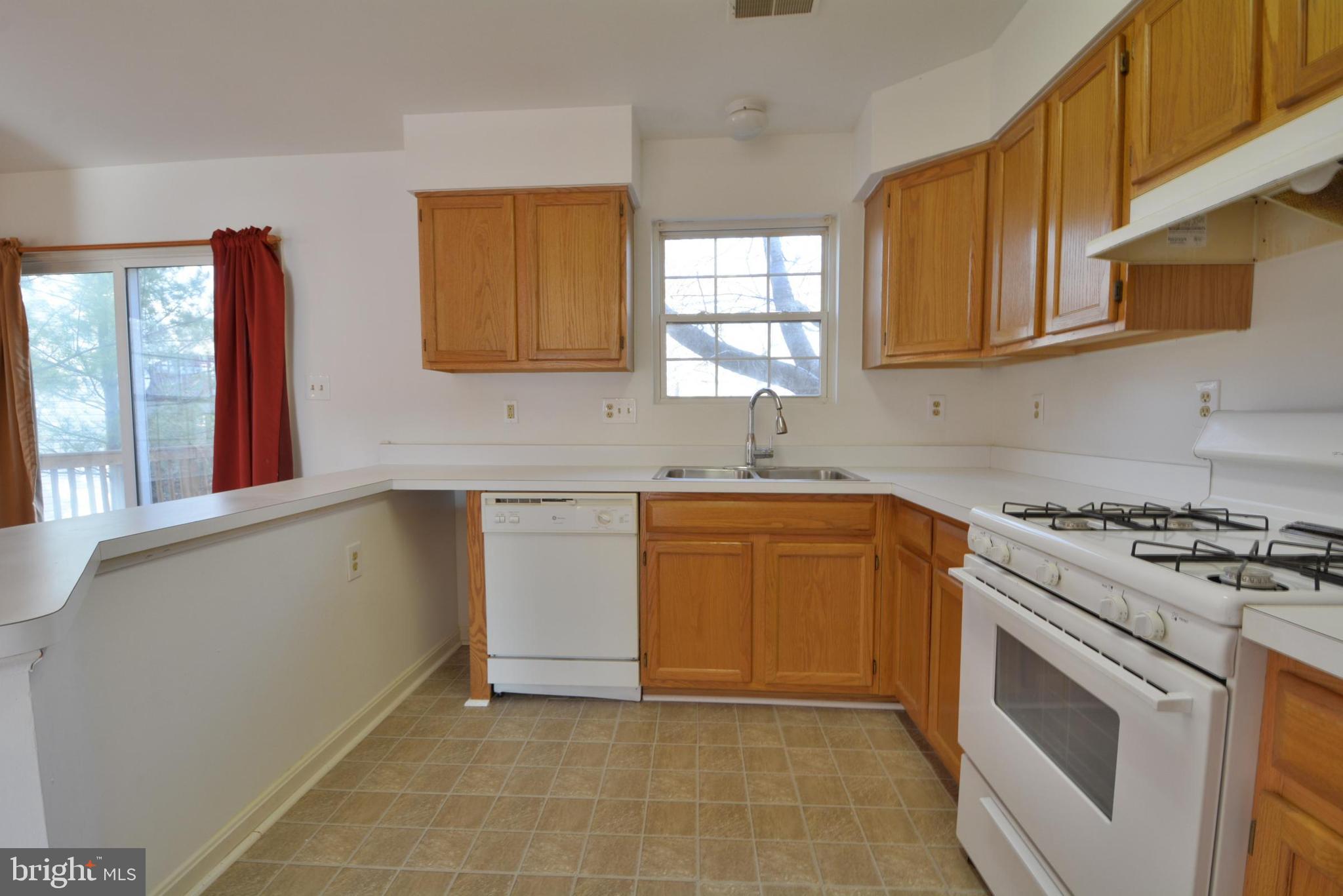 BRINKLEY PARK TOWN - Residential