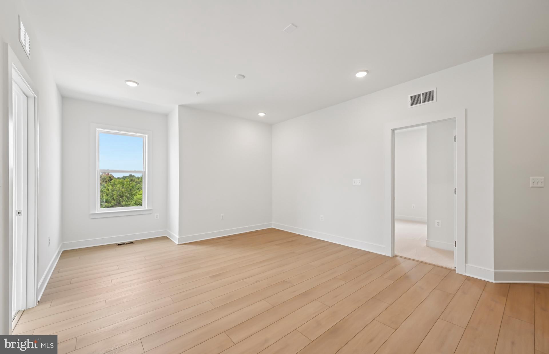 CABIN BRANCH - Residential