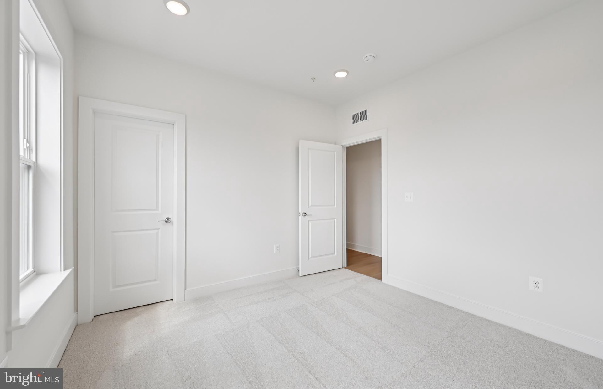 CABIN BRANCH - Residential