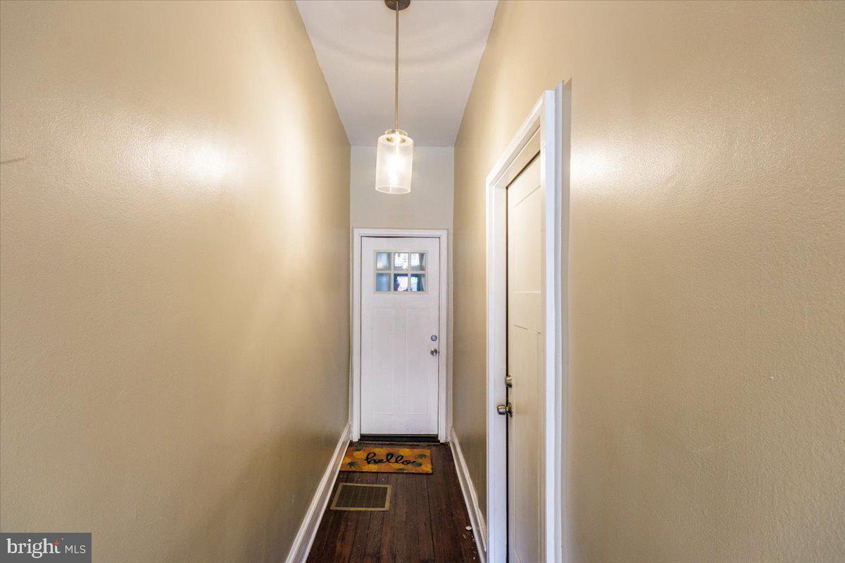 FEDERAL HILL HISTORIC DISTRICT - Residential Lease