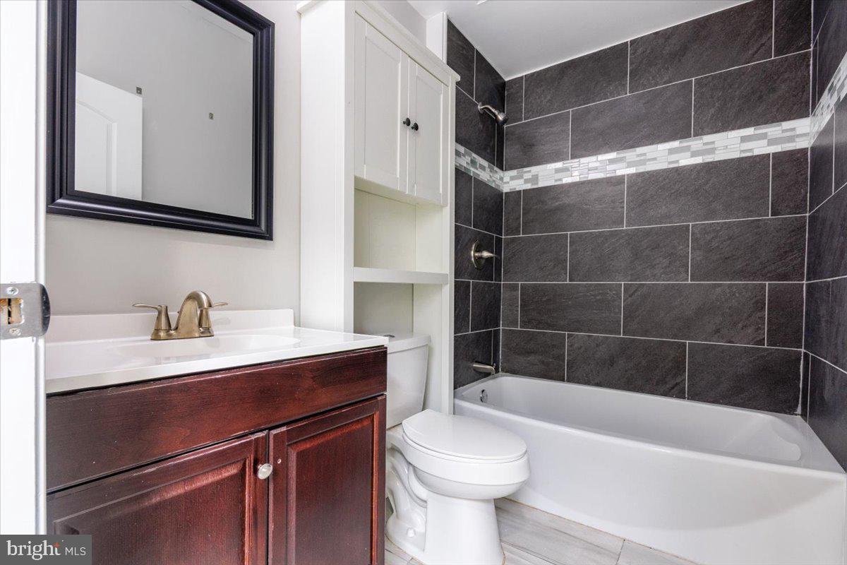 FEDERAL HILL HISTORIC DISTRICT - Residential Lease