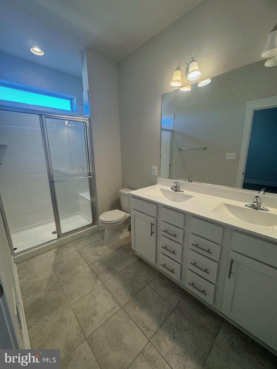 MACALLAN CROSSING - Residential Lease