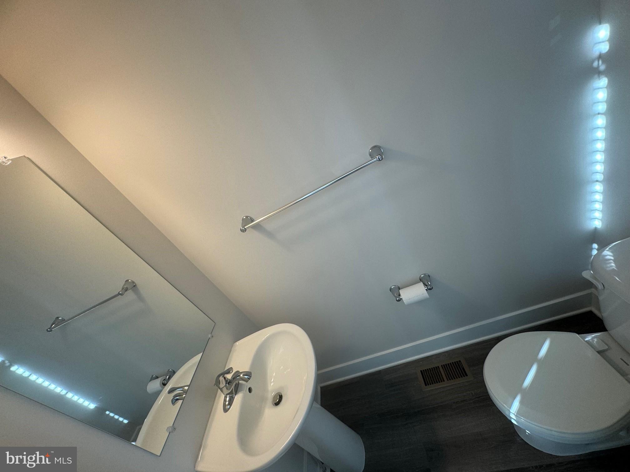 MACALLAN CROSSING - Residential Lease