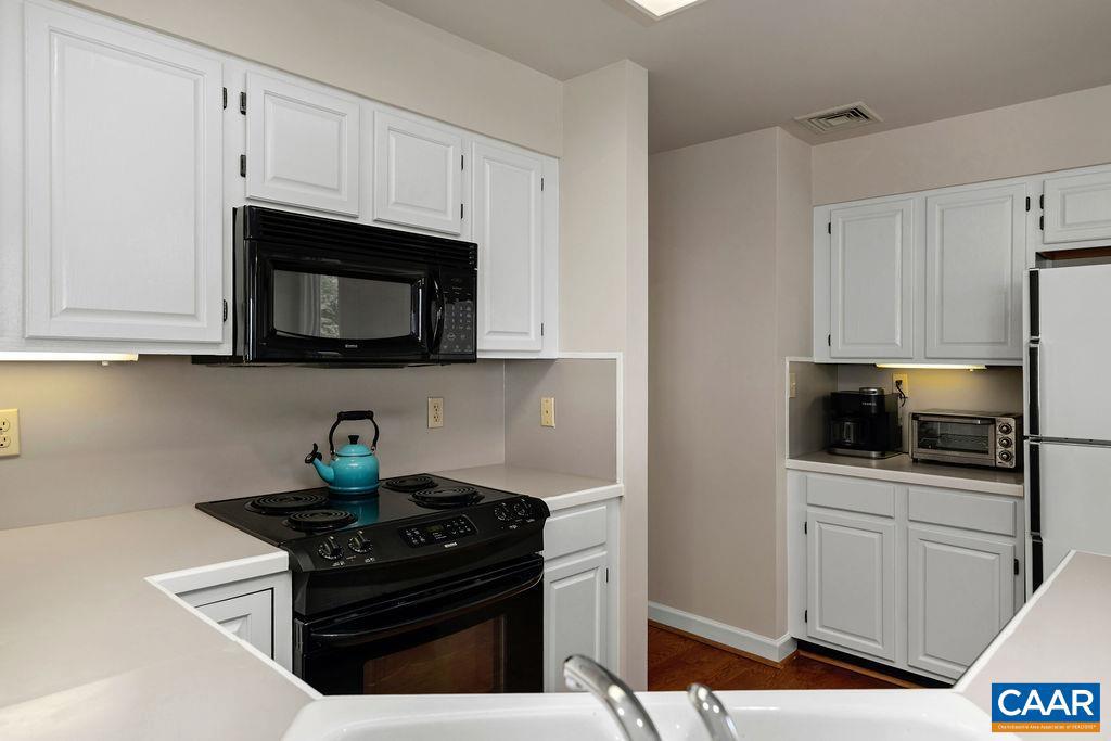 WINTERGREEN RESORT - Residential