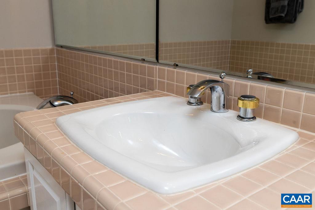 WINTERGREEN RESORT - Residential