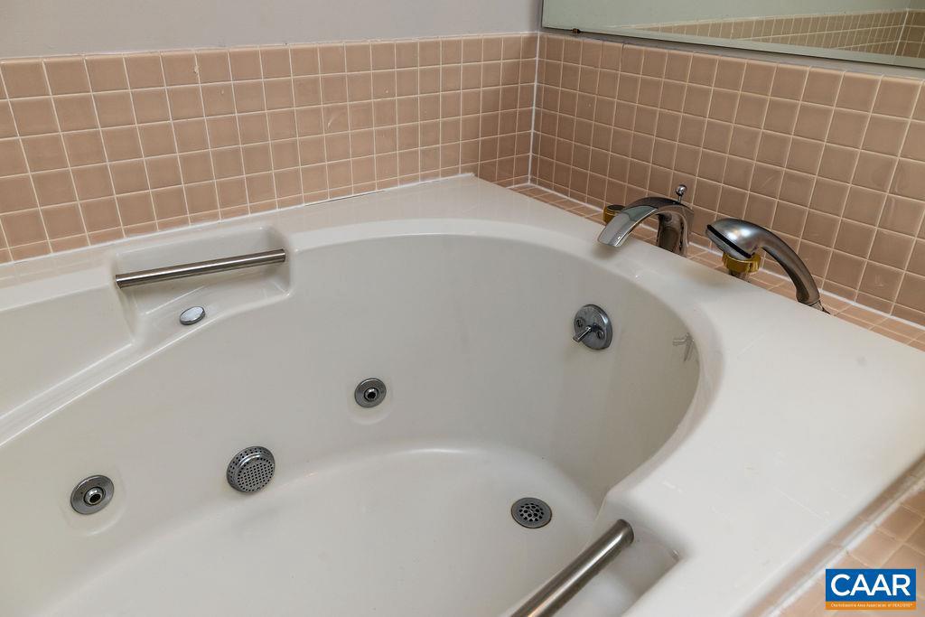 WINTERGREEN RESORT - Residential