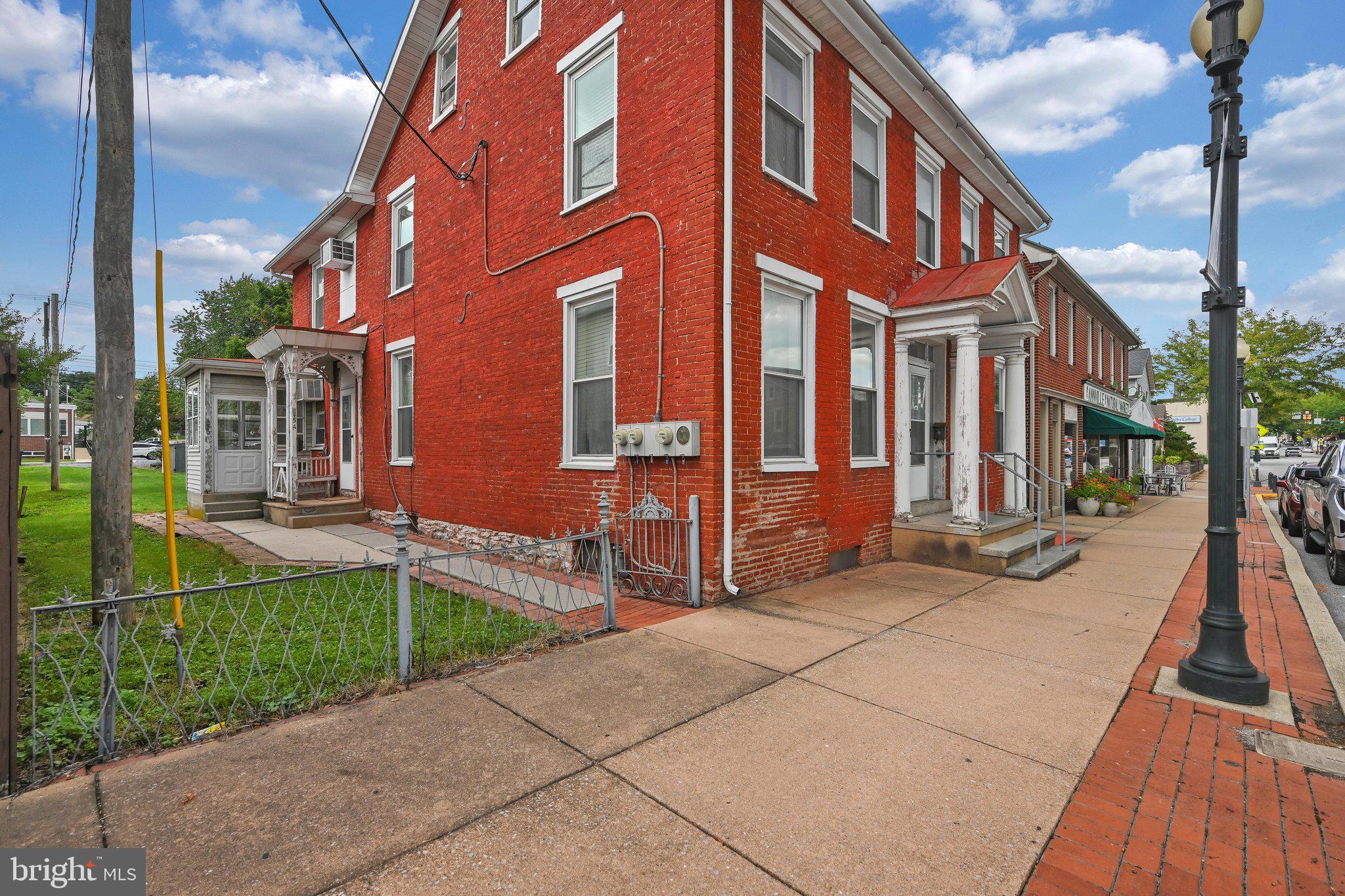 43 W MAIN STREET