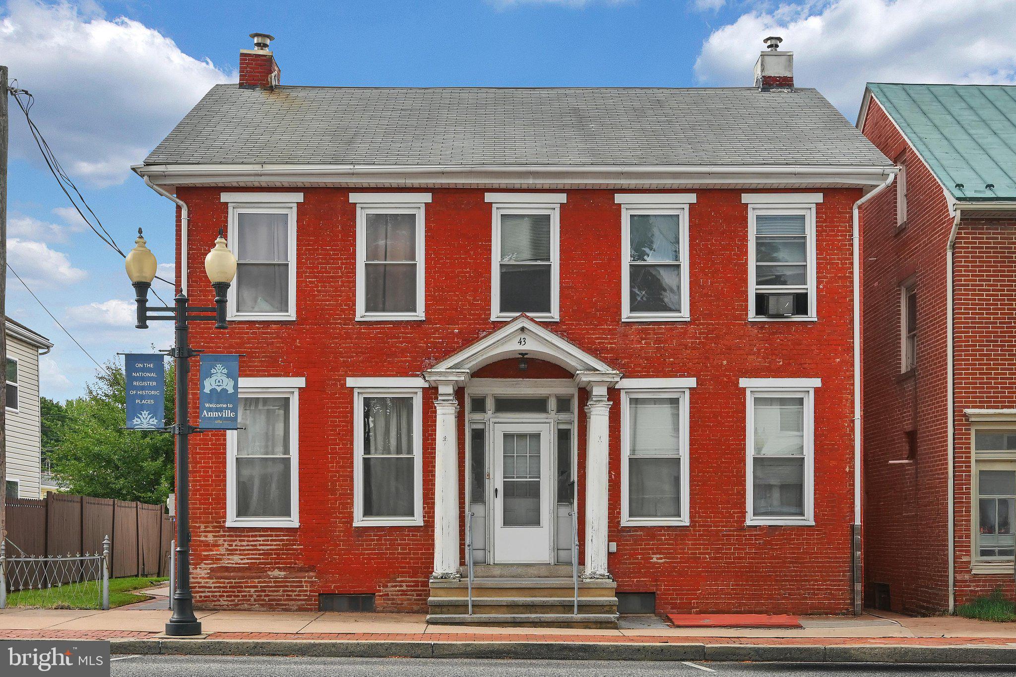 43 W MAIN STREET