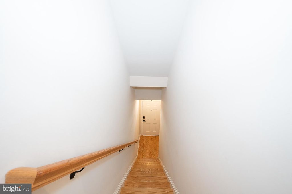 Photo of 404 Rock Run Circle, BROOMALL, PA 19008 (MLS # PADE2106572)