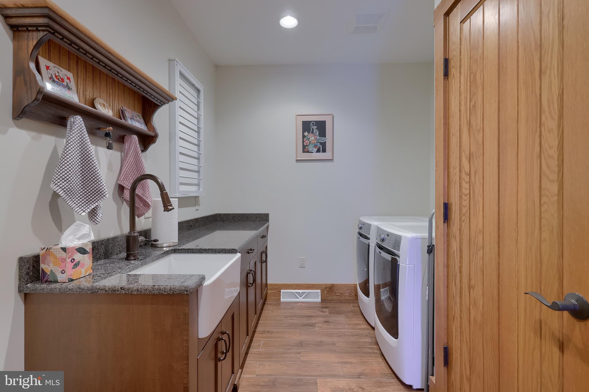 MIDDLE CREEK AREA - Residential