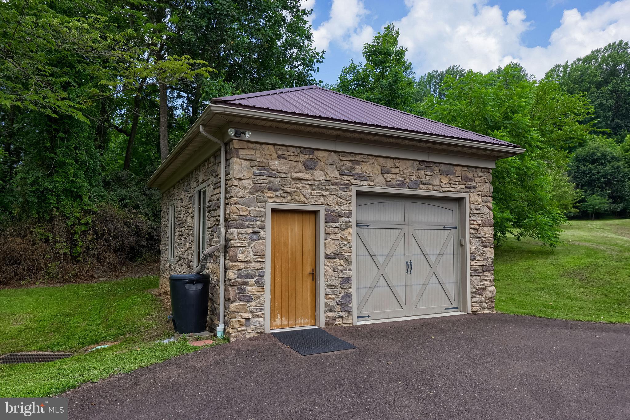 MIDDLE CREEK AREA - Residential