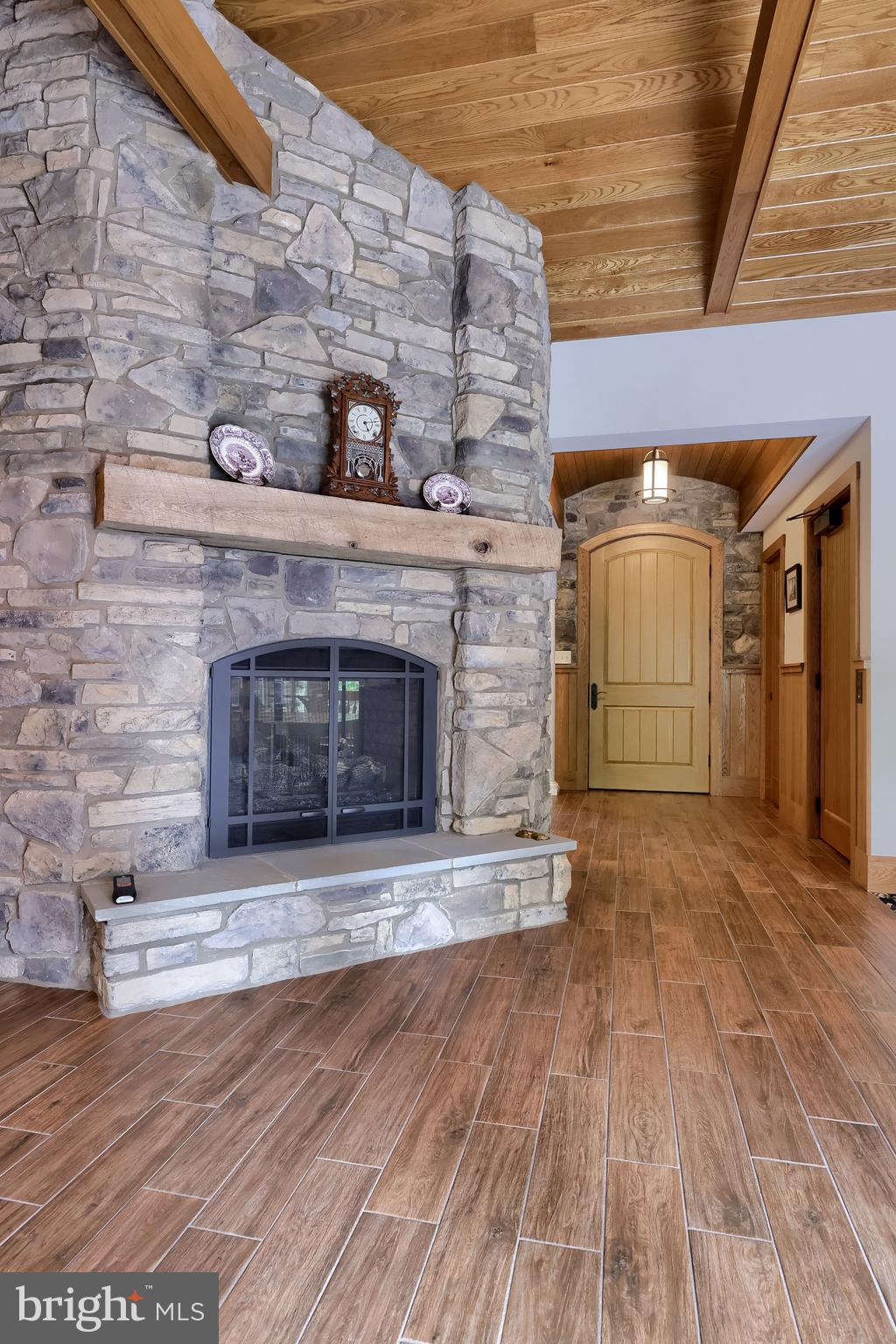 MIDDLE CREEK AREA - Residential