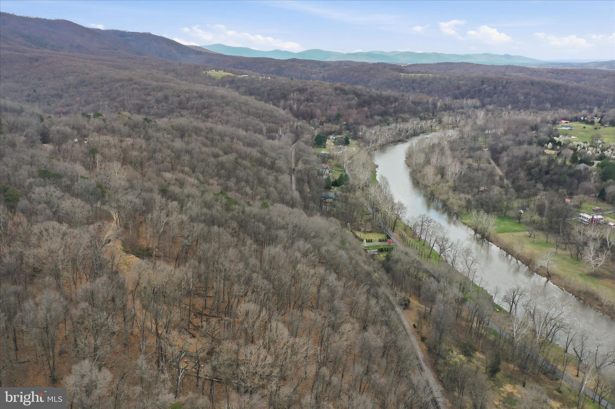 SHENANDOAH GAP - Land