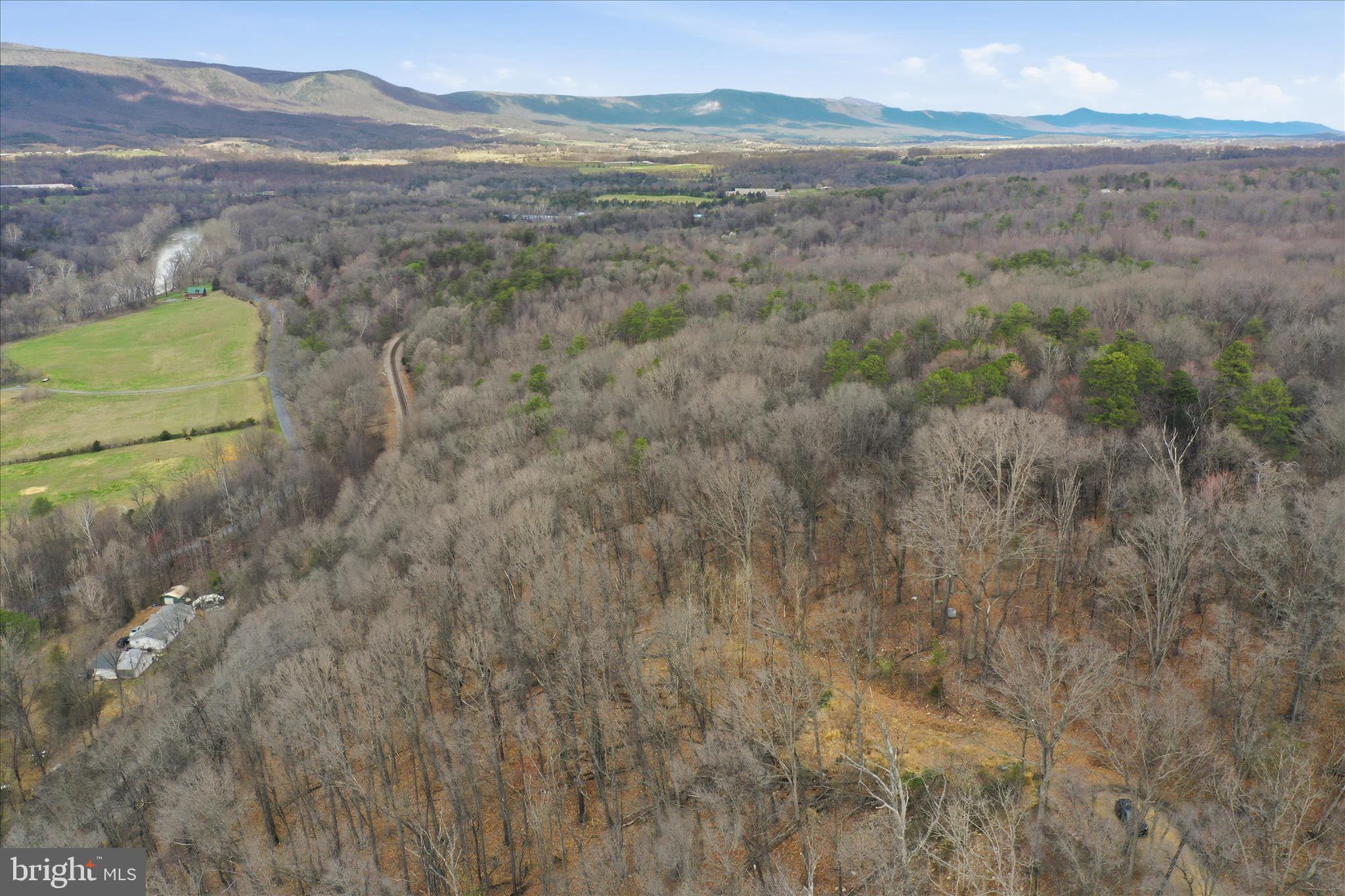 SHENANDOAH GAP - Land