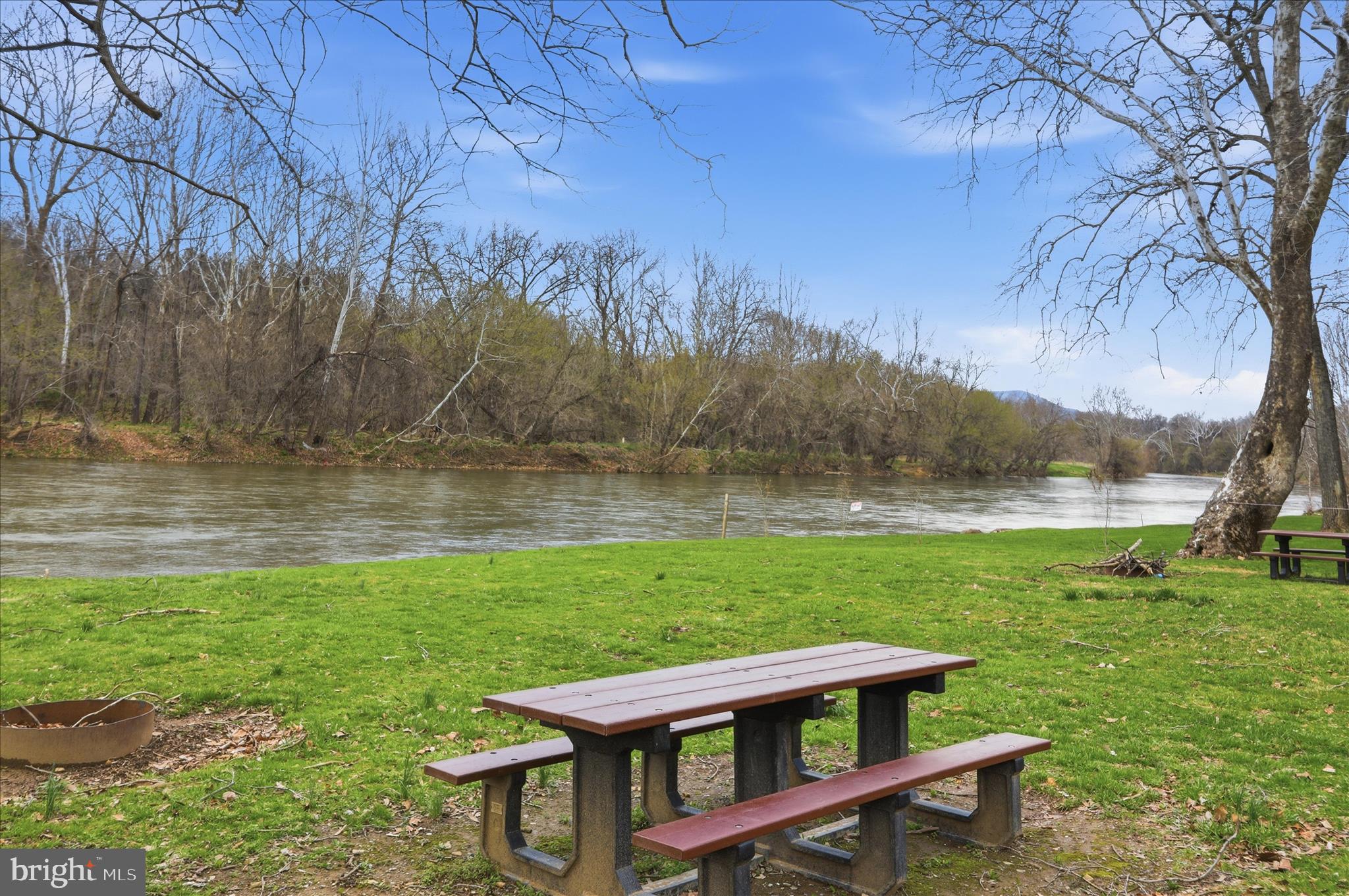 SHENANDOAH GAP - Land