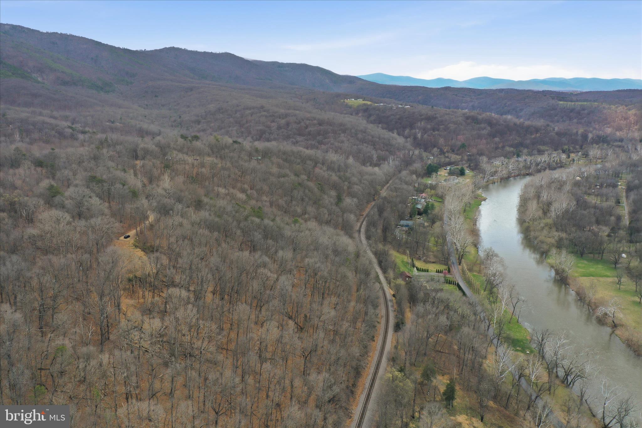 SHENANDOAH GAP - Land