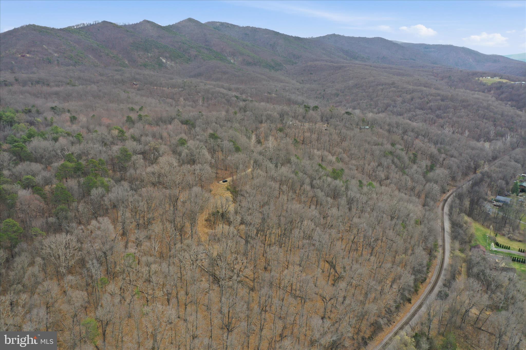 SHENANDOAH GAP - Land