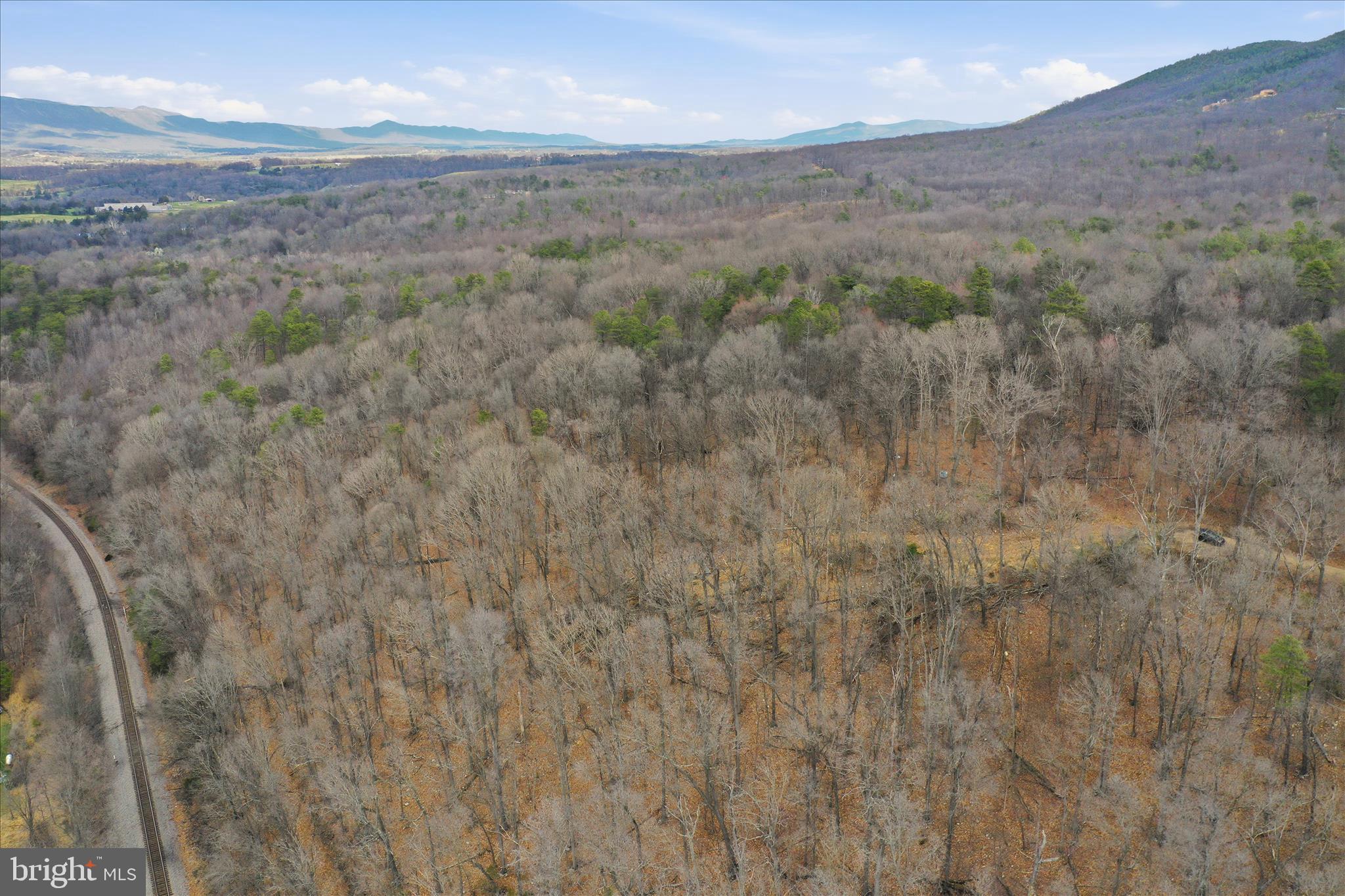 SHENANDOAH GAP - Land