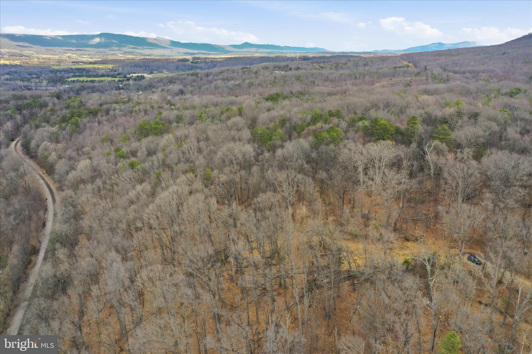 SHENANDOAH GAP - Land