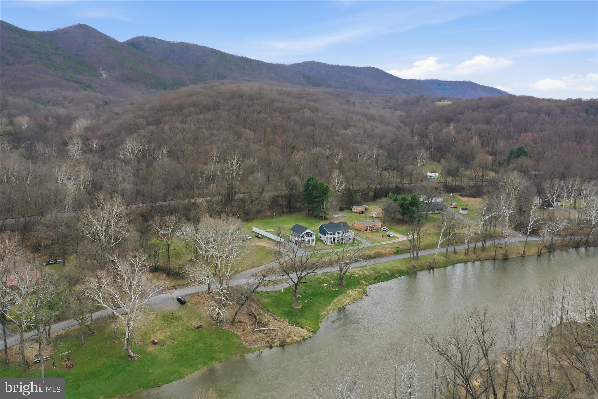 SHENANDOAH GAP - Land