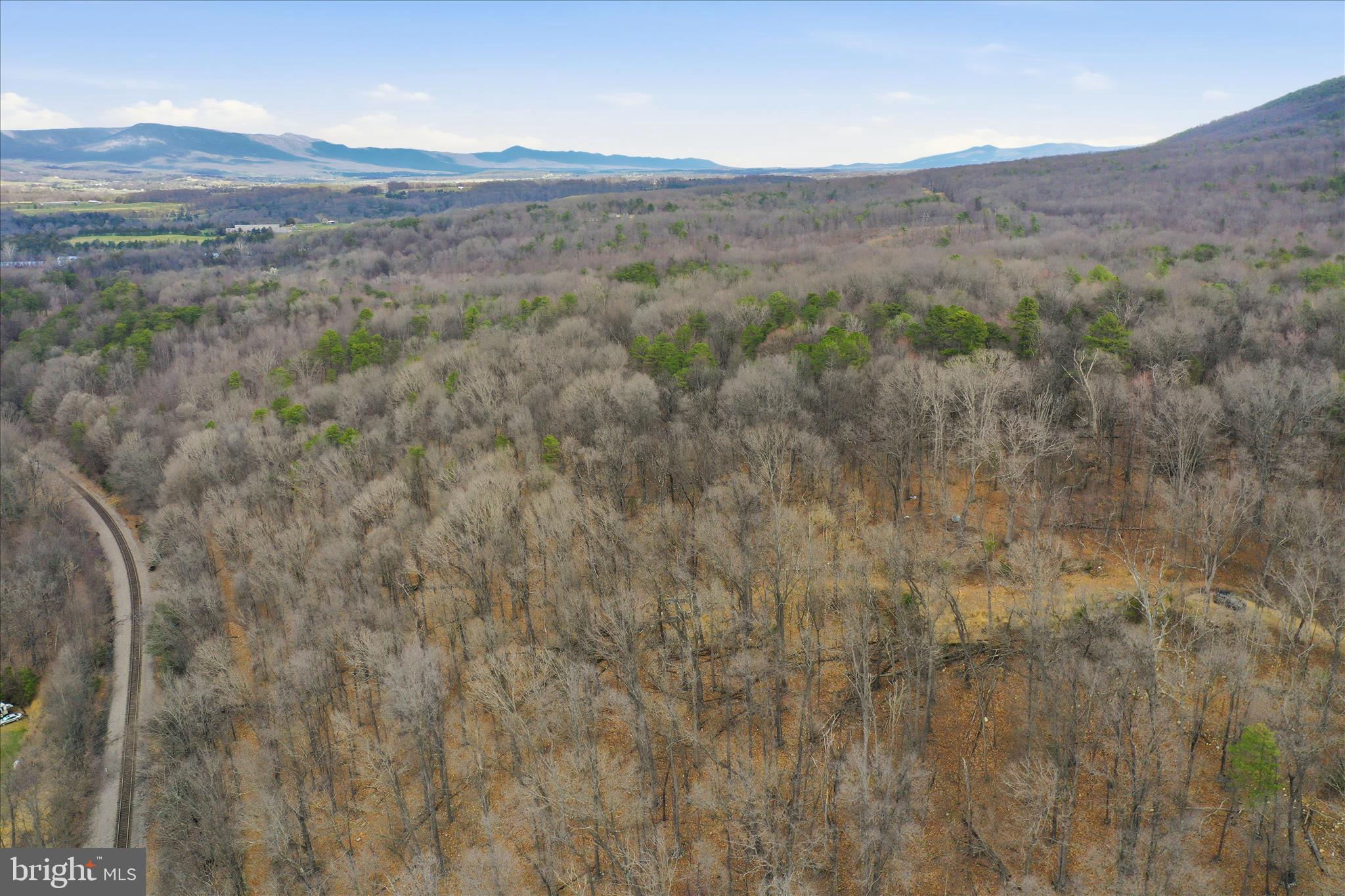 SHENANDOAH GAP - Land
