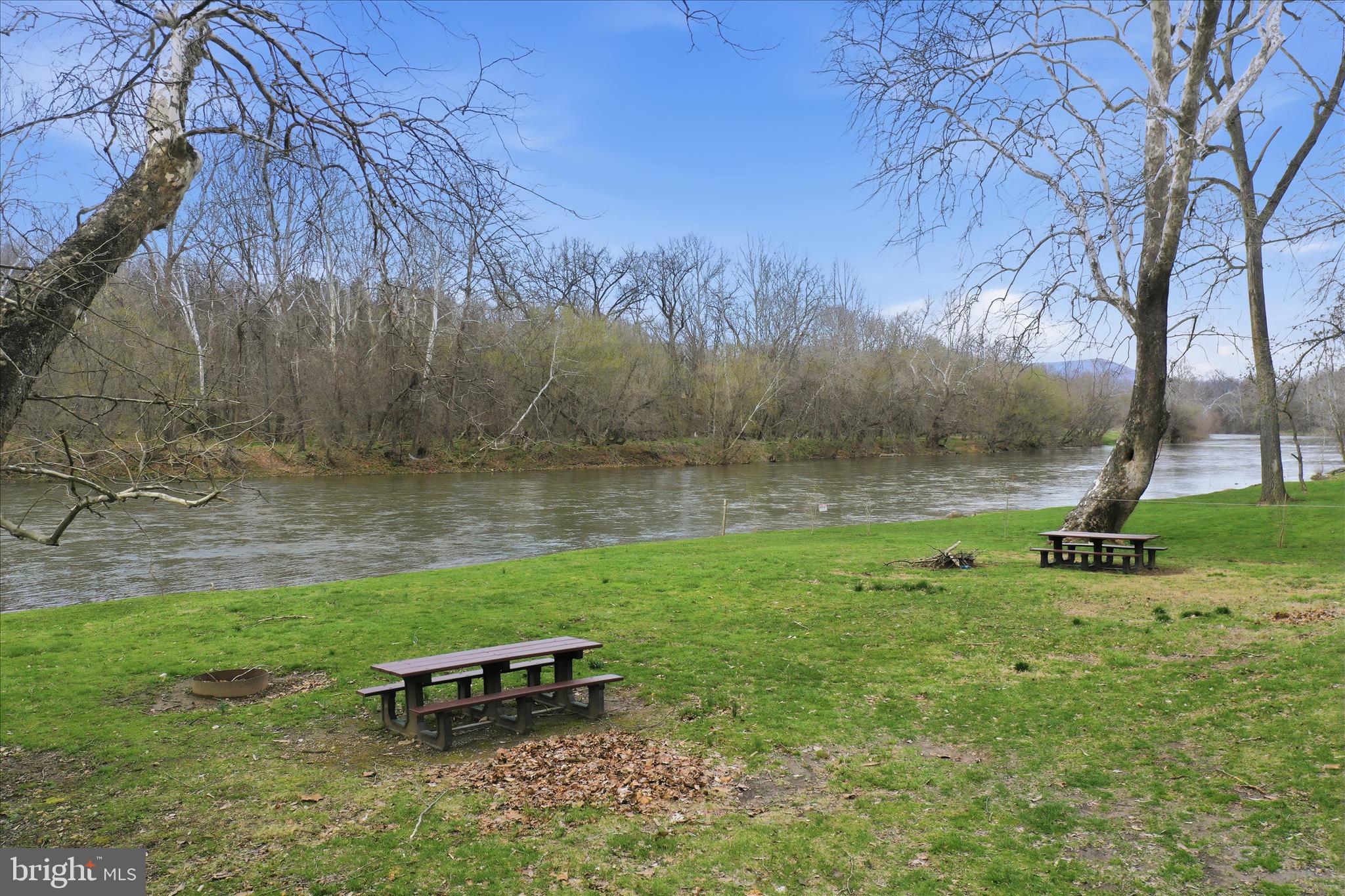 SHENANDOAH GAP - Land