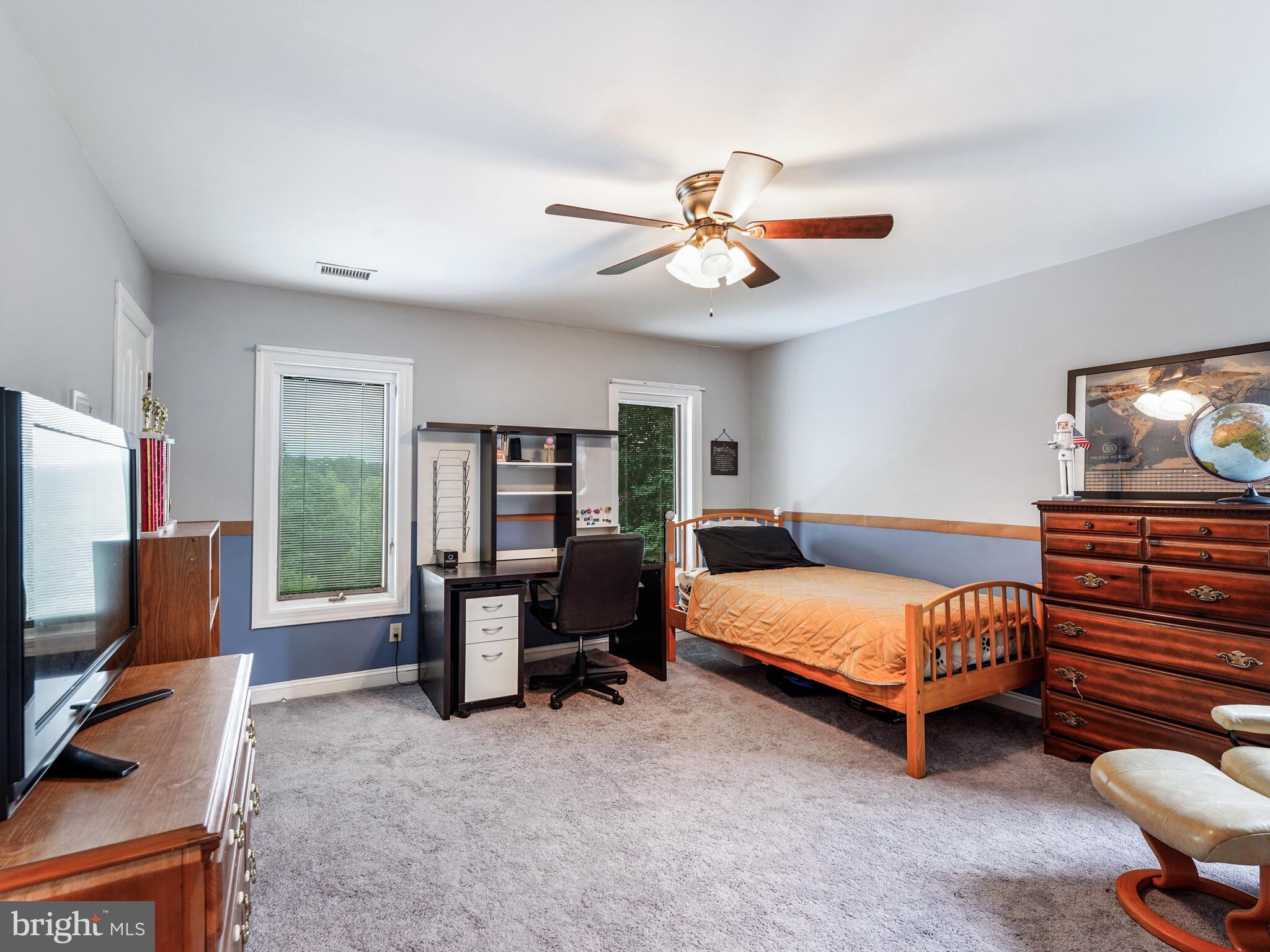 DEER POINTE - Residential