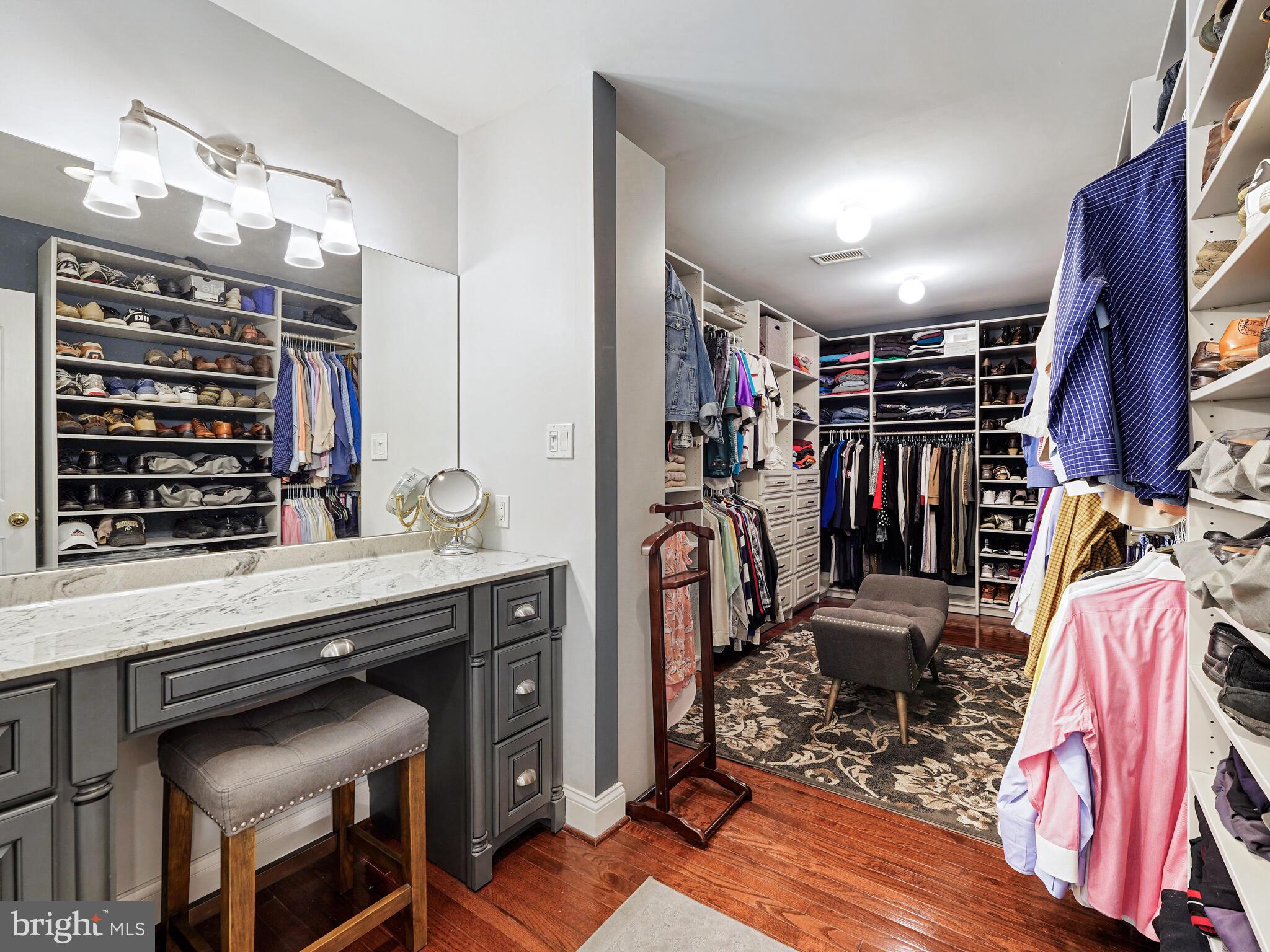 DEER POINTE - Residential