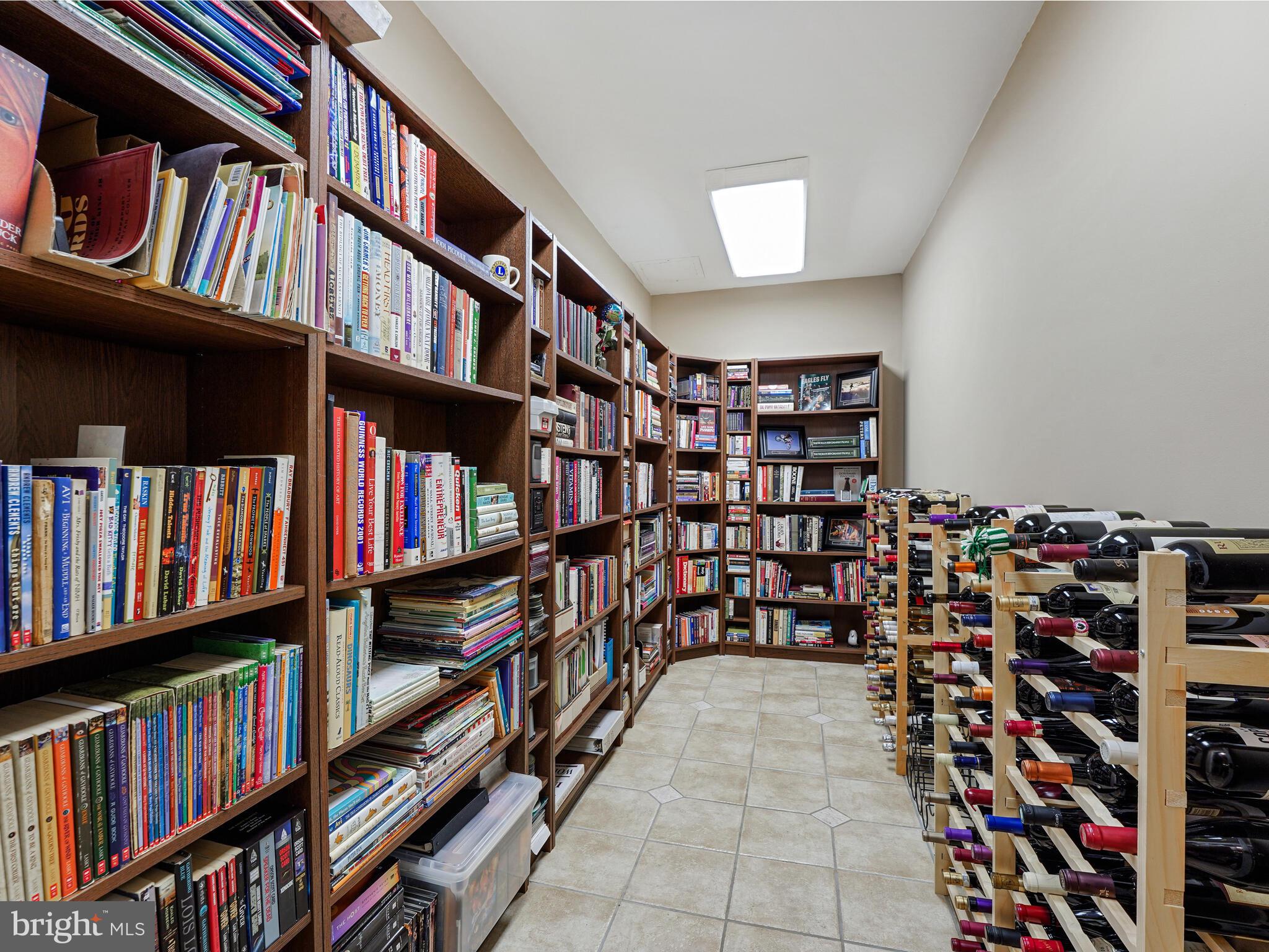 DEER POINTE - Residential