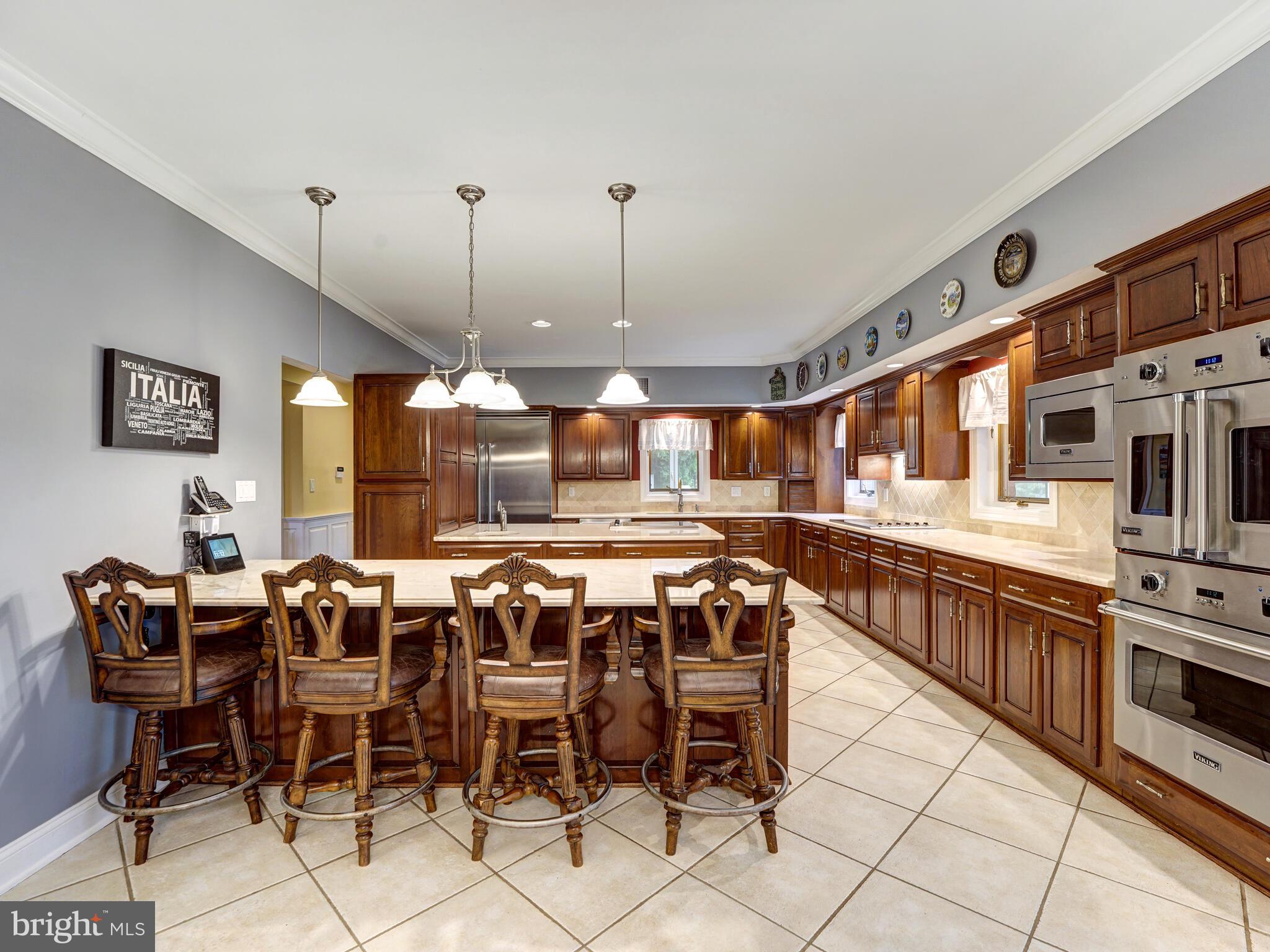 DEER POINTE - Residential