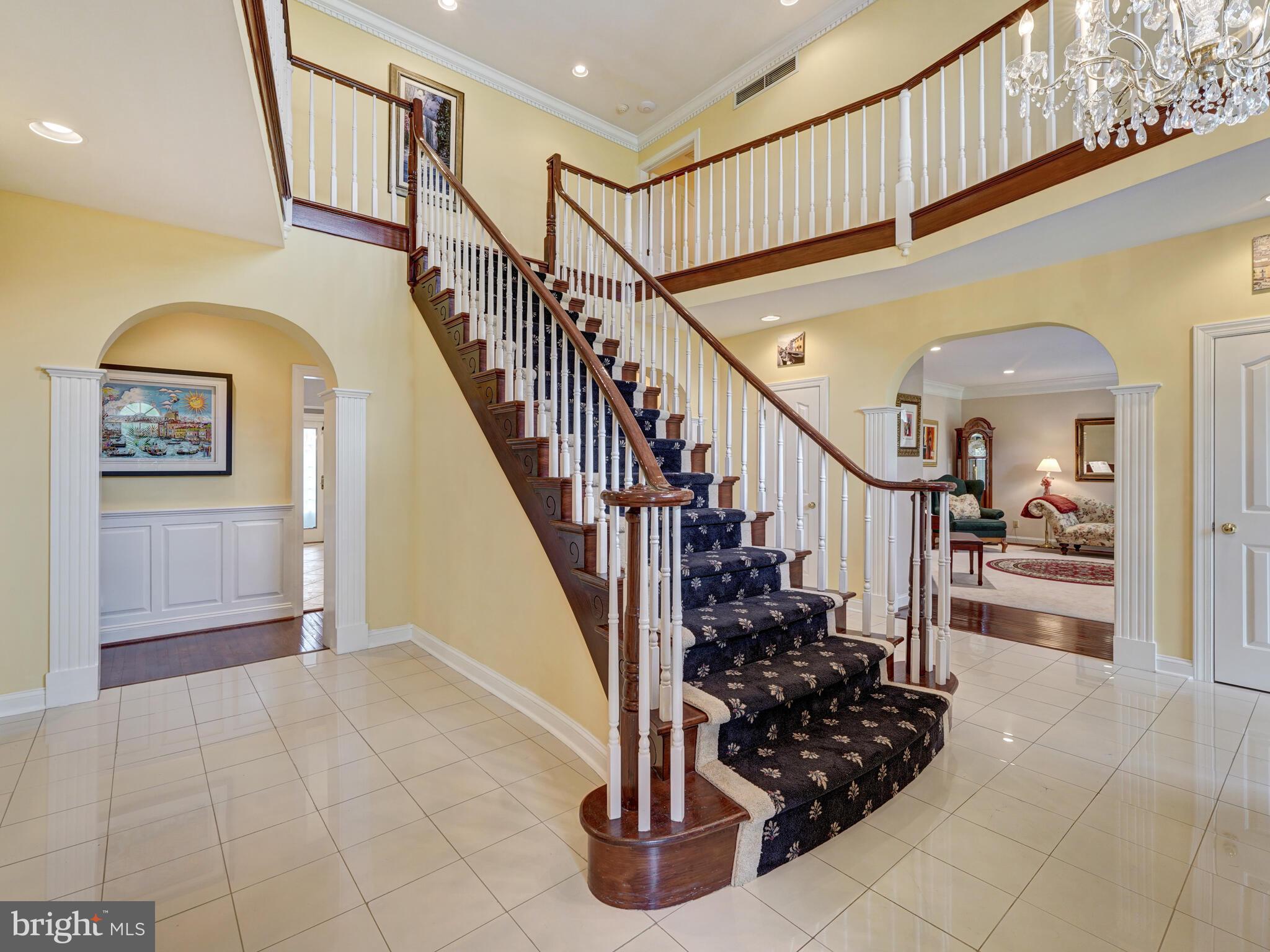 DEER POINTE - Residential