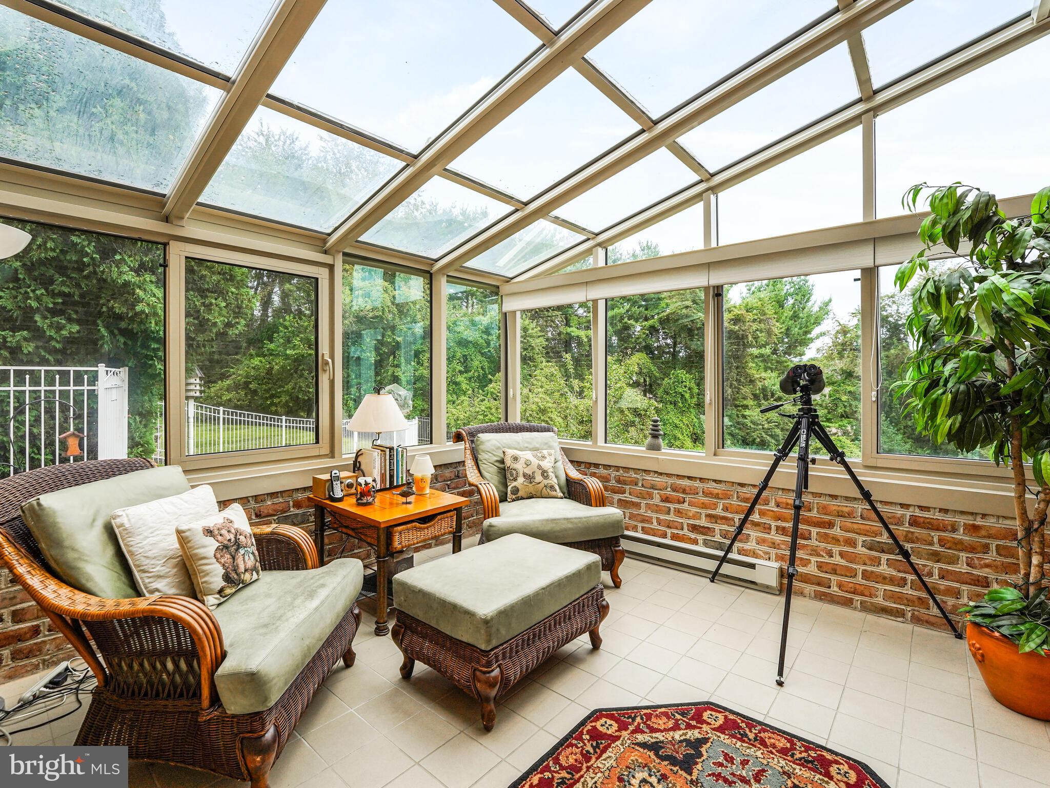 DEER POINTE - Residential