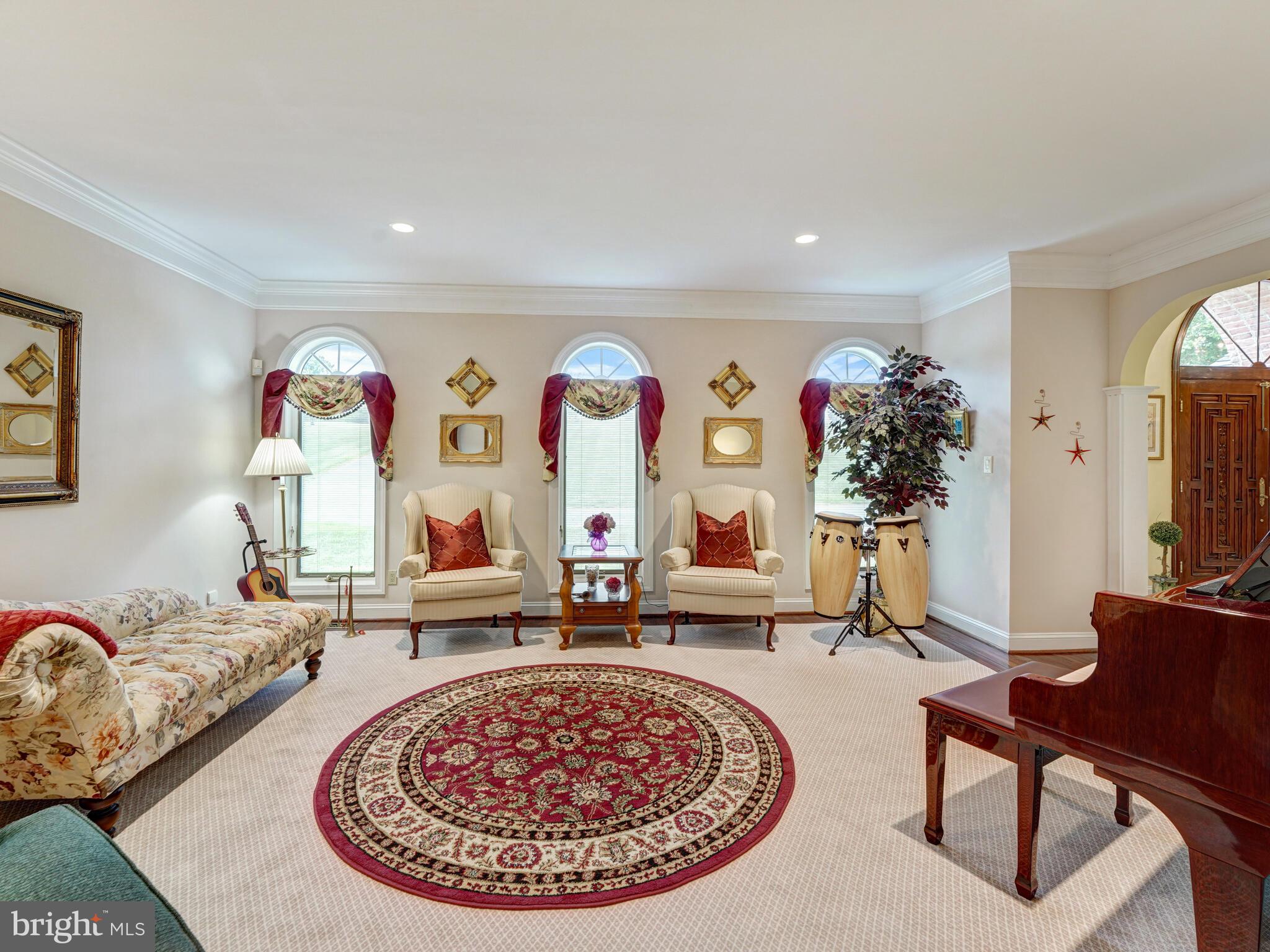 DEER POINTE - Residential