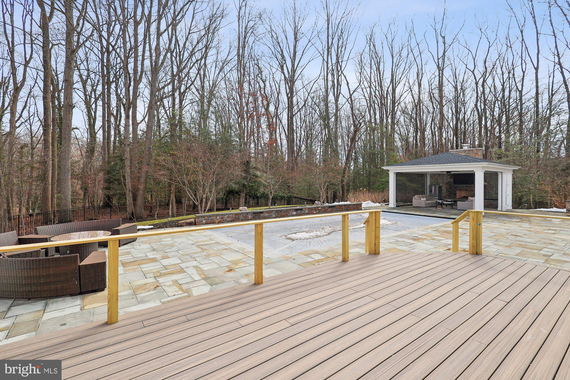 WINDSOR RIDGE - Residential