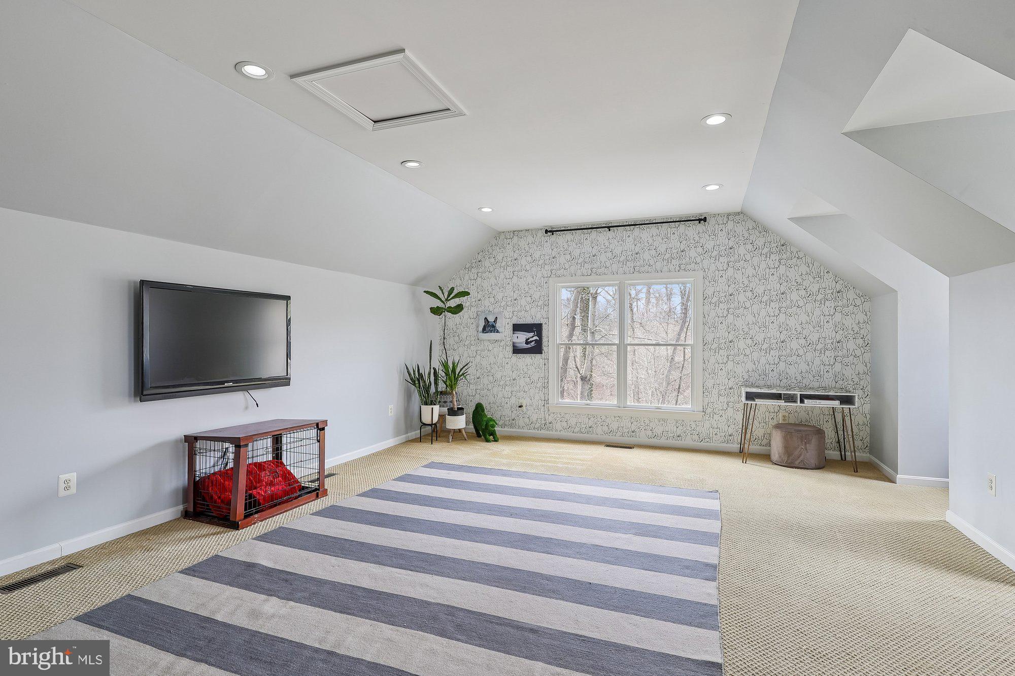 WINDSOR RIDGE - Residential