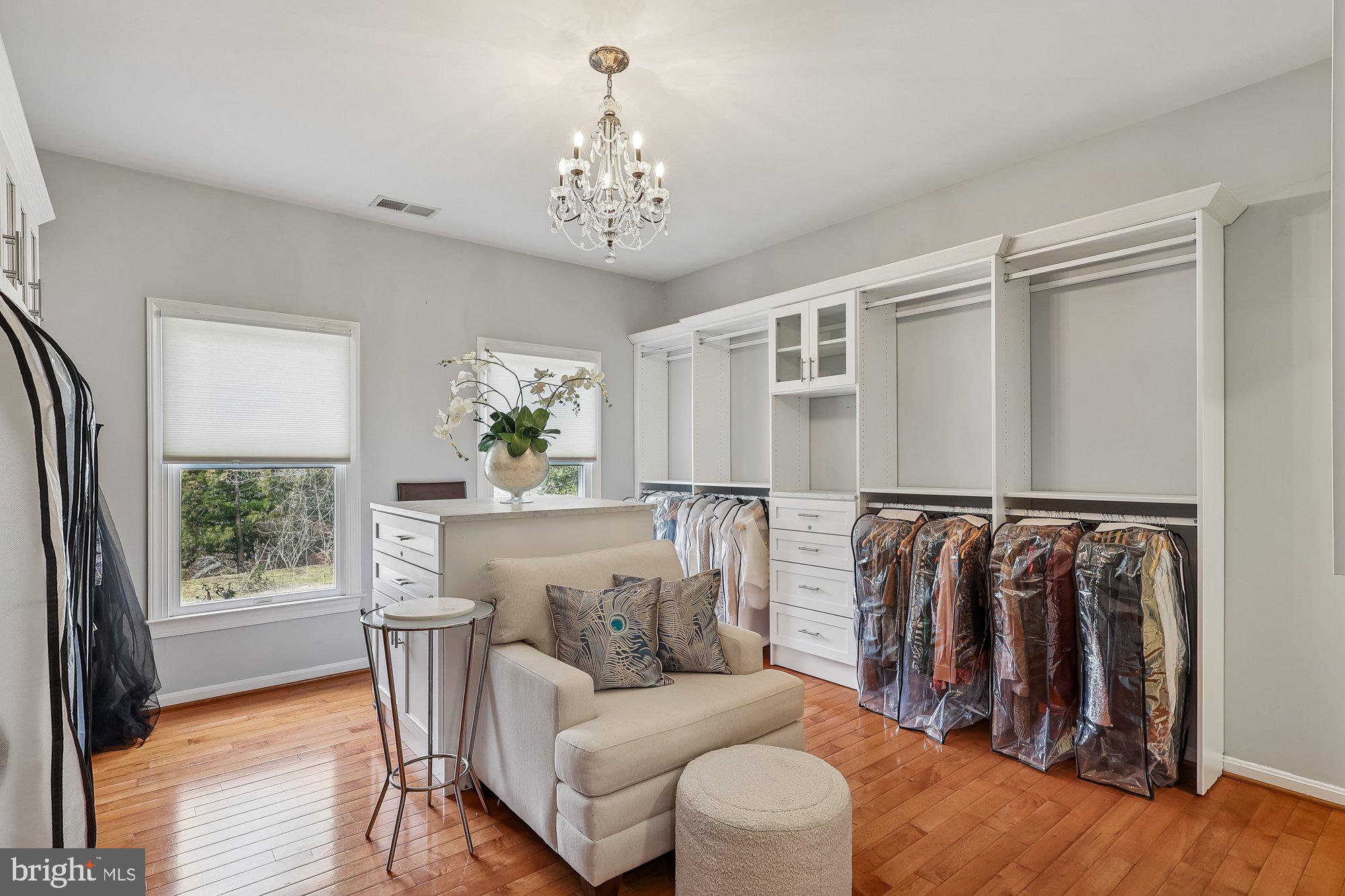 WINDSOR RIDGE - Residential