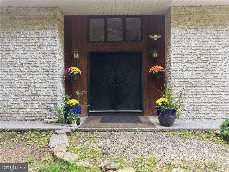 822 SEMMELS HILL ROAD