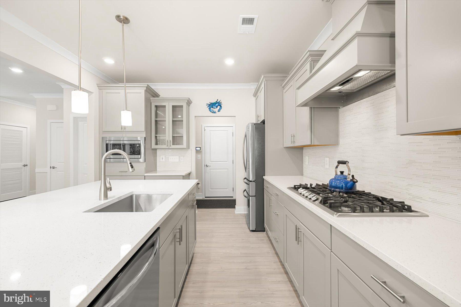 VILLAS AT WALDEN - Residential