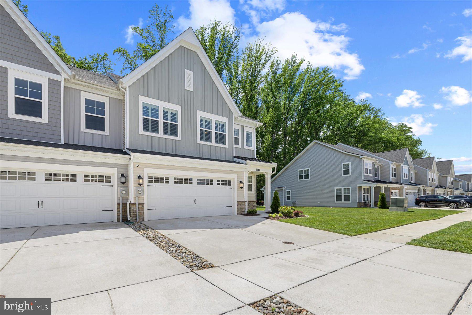 VILLAS AT WALDEN - Residential