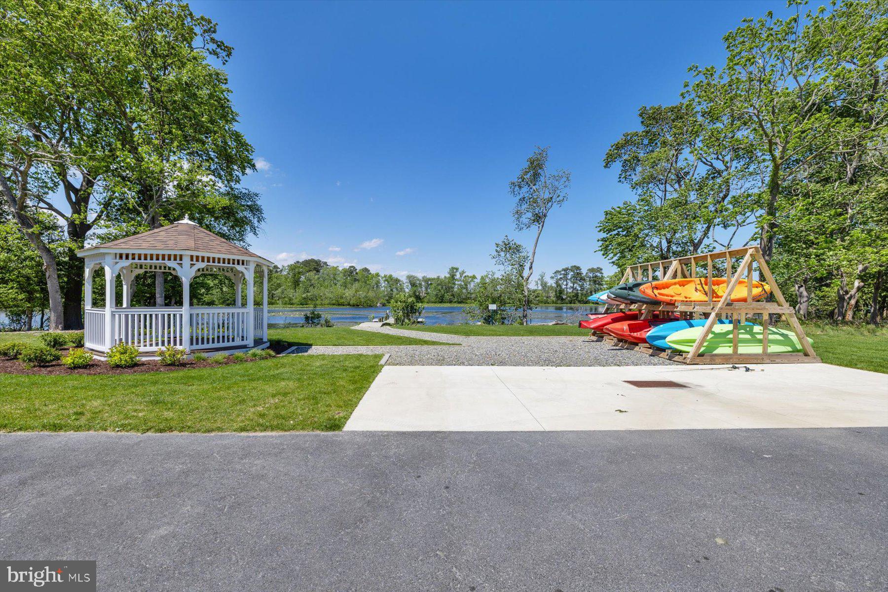 VILLAS AT WALDEN - Residential