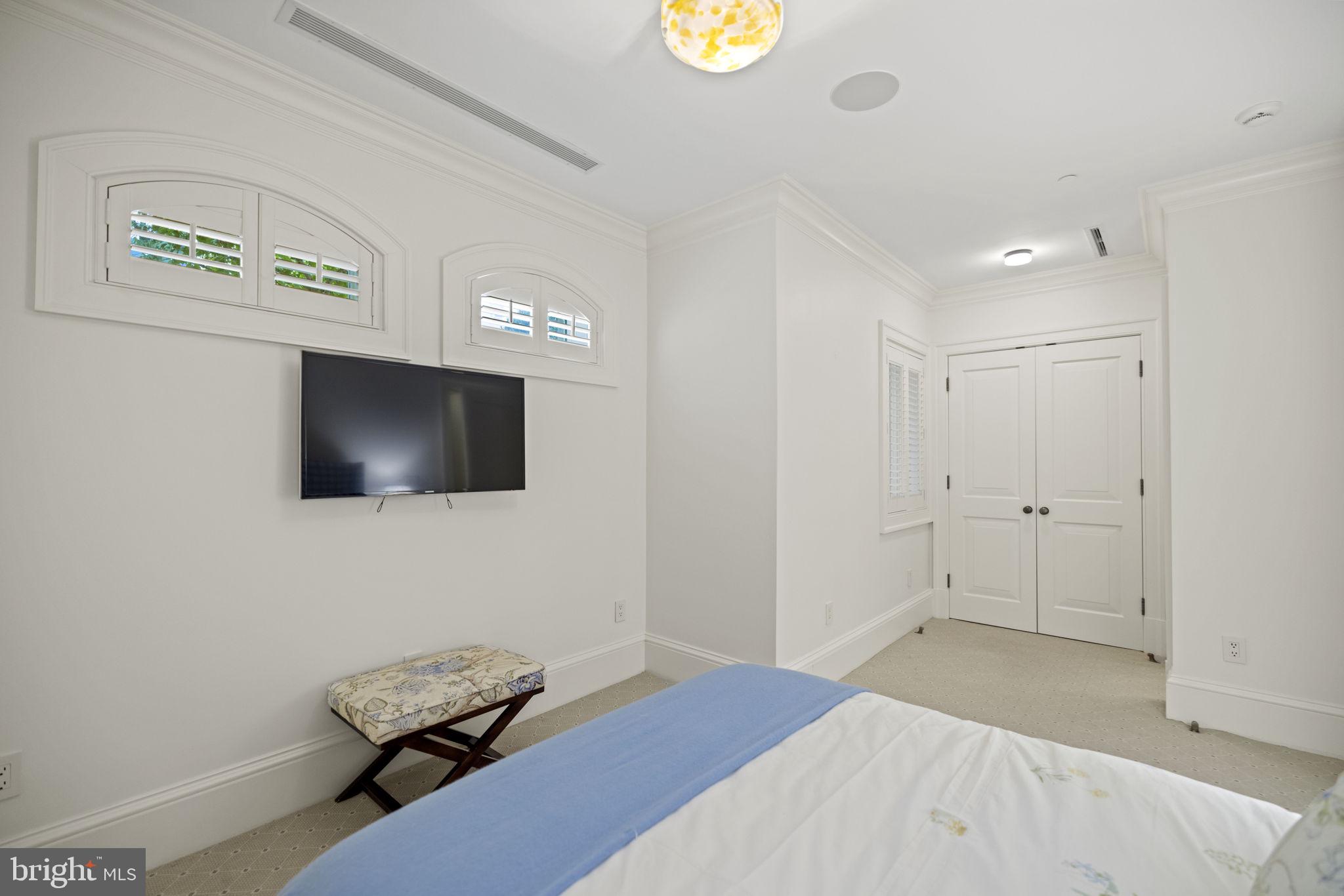 GEORGETOWN - Residential